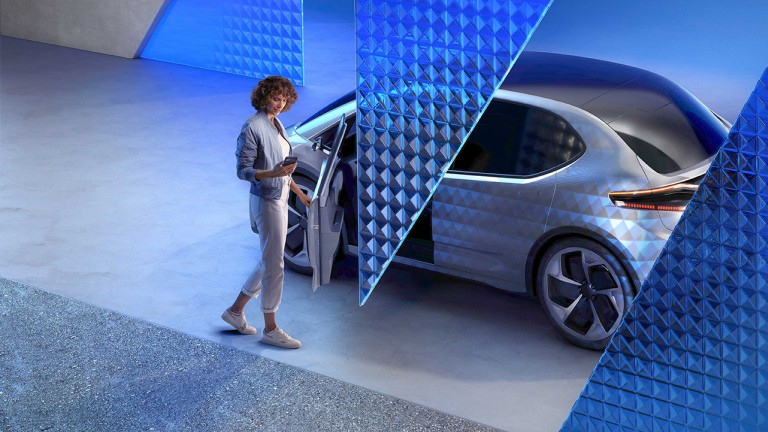 Bosch zeigt digitale Sonnenblende Virtual Visor - AUTO BILD