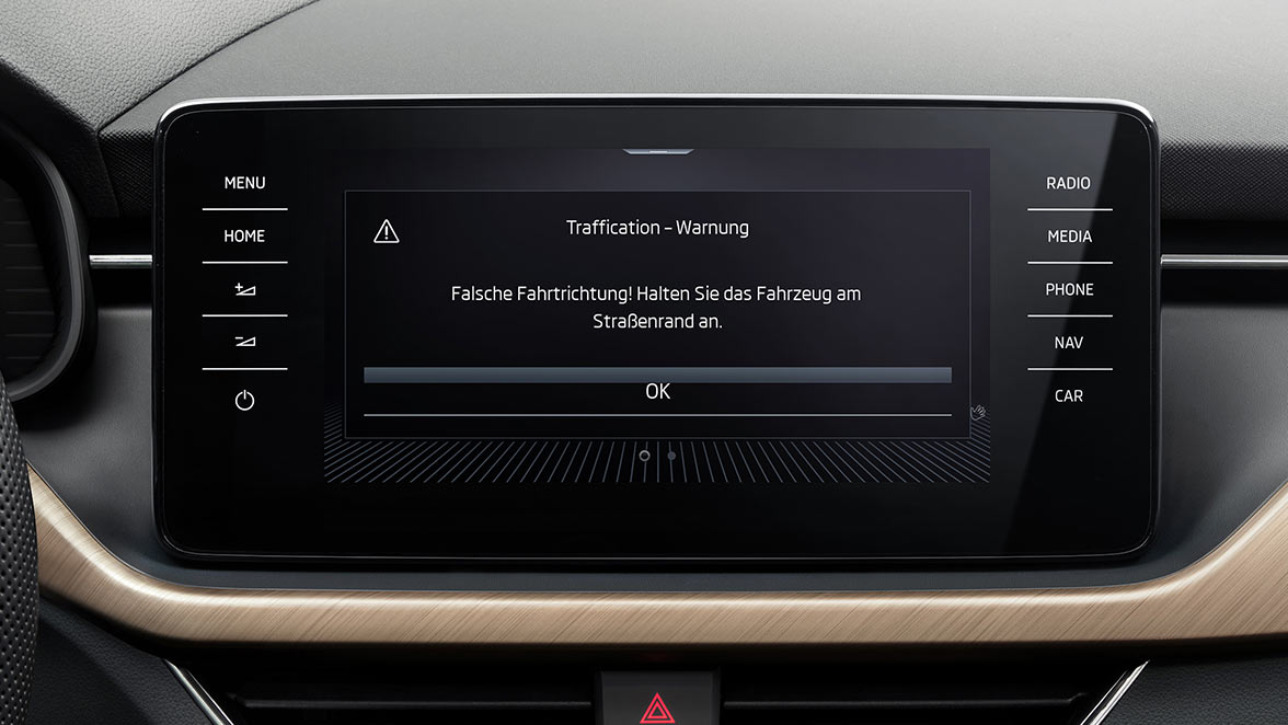 Warnung vor Falschfahrern direkt über das Display im Cockpit